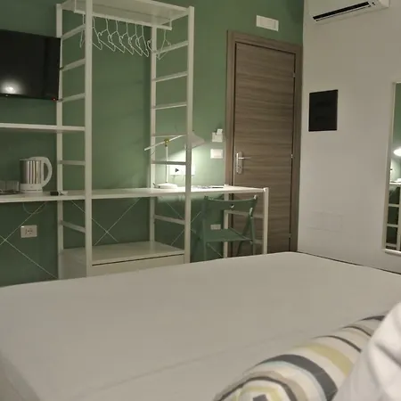 Quattordici 4*